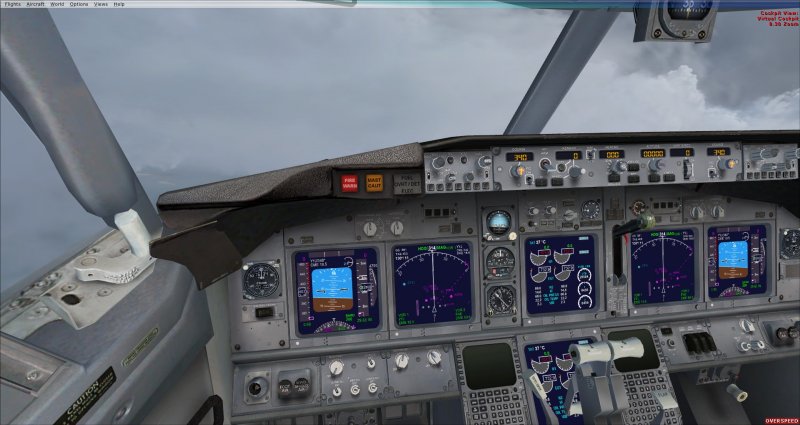 Boeing 737-200 ночью