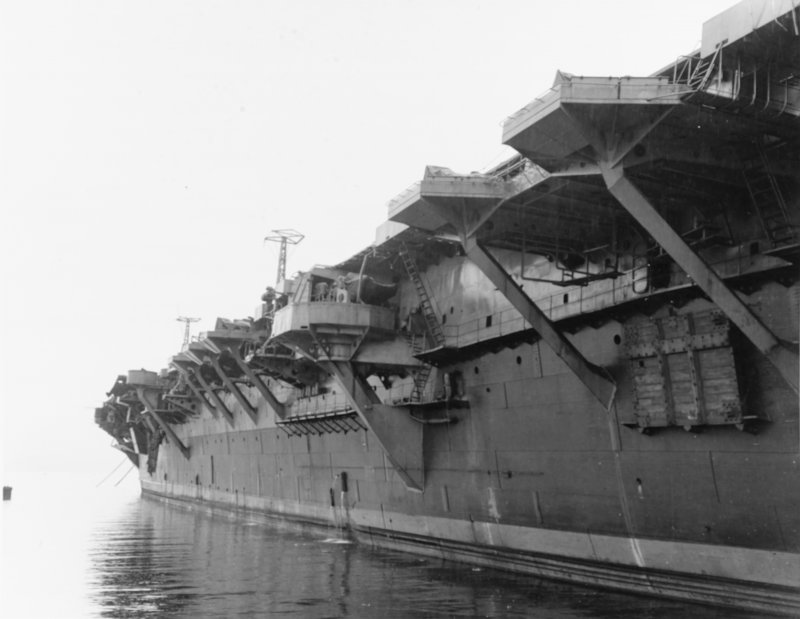 Katsuragi авианосец