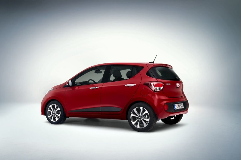 Hyundai Solaris хэтчбек