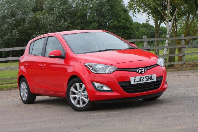 Хэтчбек спортивный Hyundai i10
