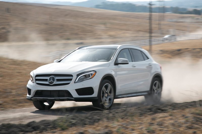 Mercedes-Benz GLA матовые