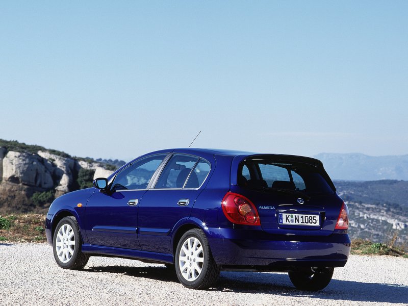 Nissan Almera II (n16)
