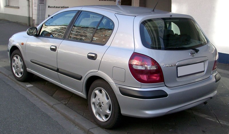 Nissan Almera II (n16)