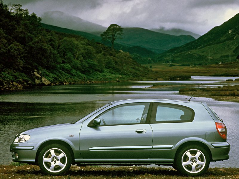 Nissan Almera 2006 хэтчбек
