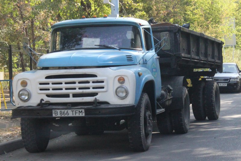 ЗИЛ 310