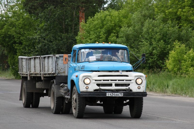 ЗИЛ 130 в1 тягач