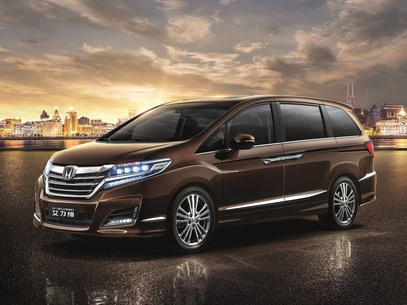 Honda Elysion Prestige 2019