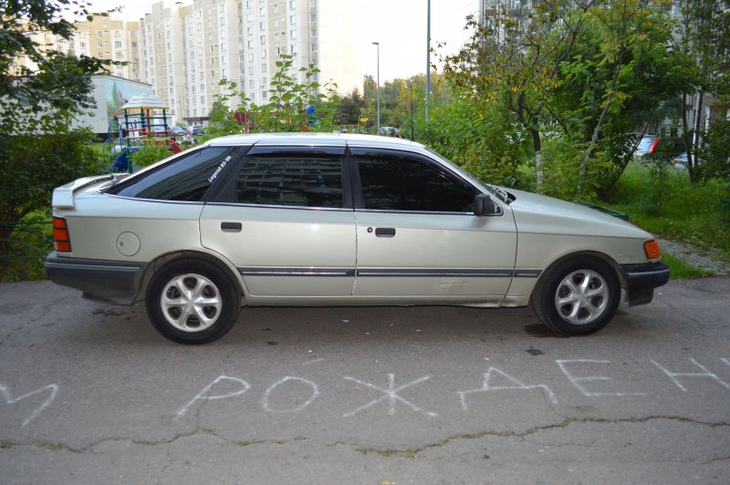 Ford Scorpio 1989 2.4