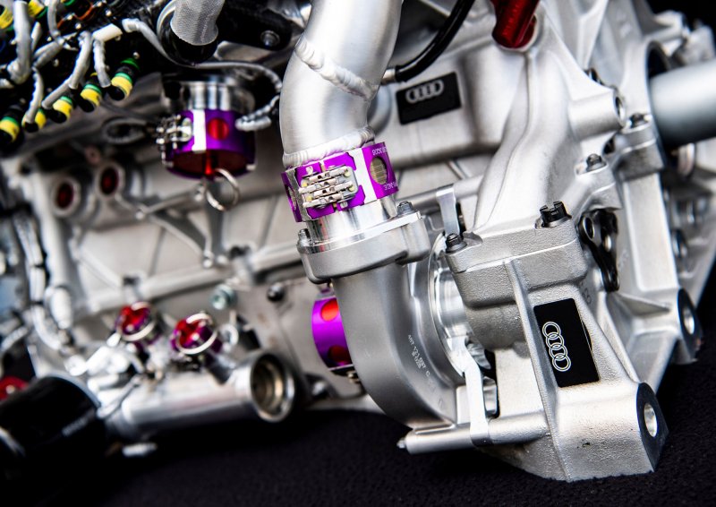 Audi DTM engine