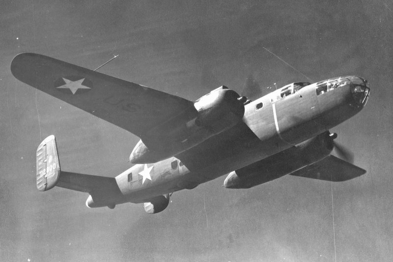 Американские бомбардировщики в 25 Митчелл