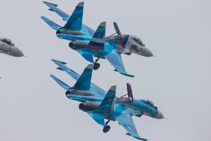 Сокола России надписью ВВС