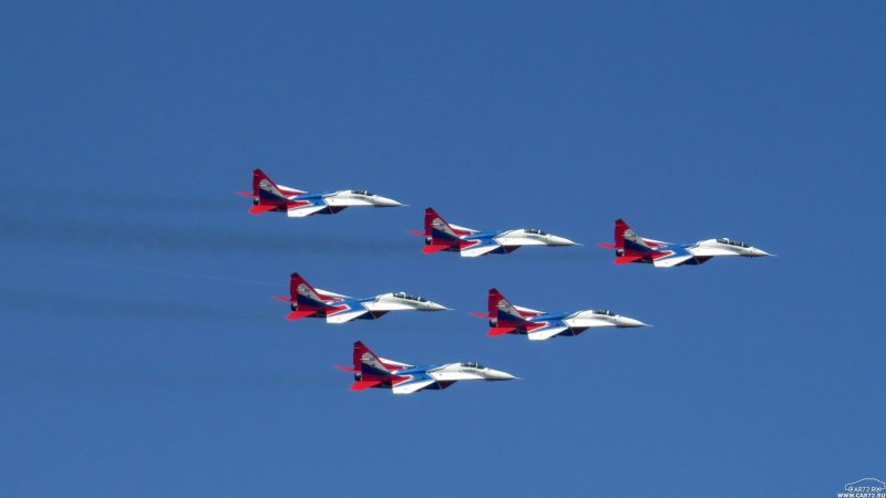 Самолет Соколы России