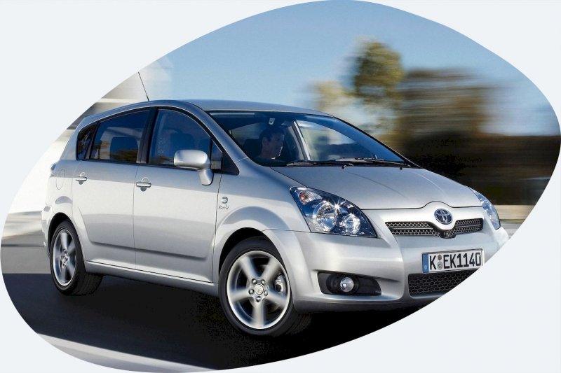 Toyota Королла версо