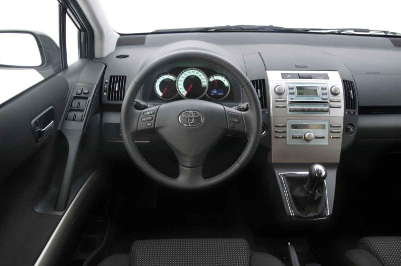 Toyota Corolla Verso 2006