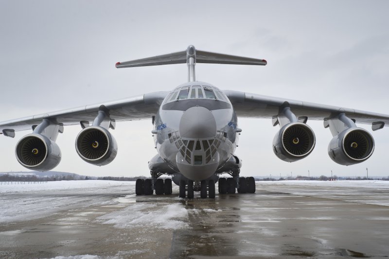 Военно-транспортный самолёт ил-76мд