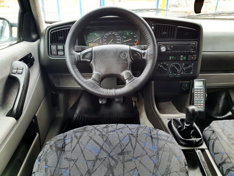 Volkswagen Passat b3 салон