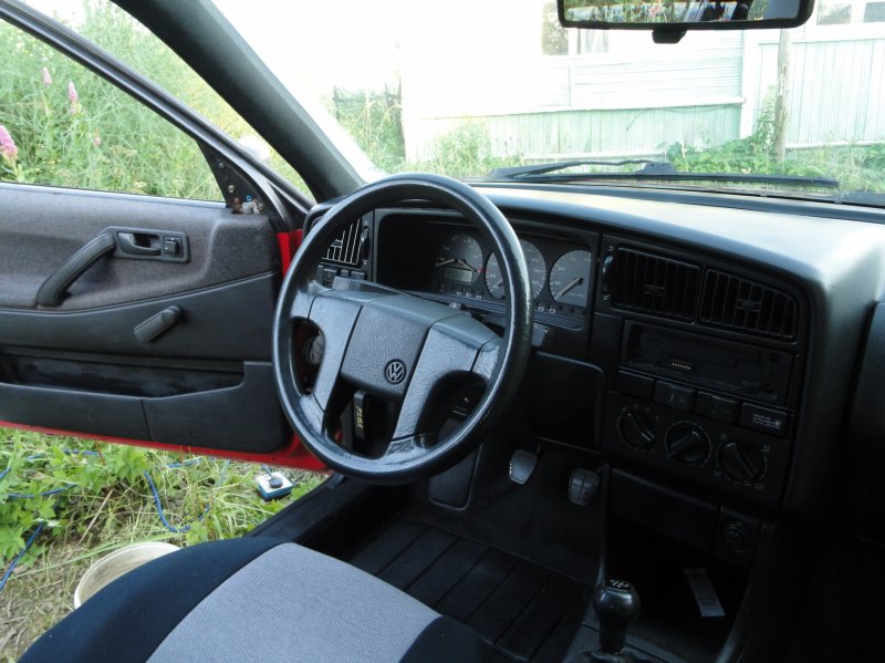 Volkswagen Passat b3 салон