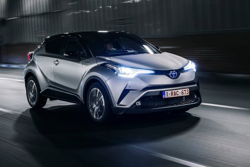 Тойота c-HR 2017