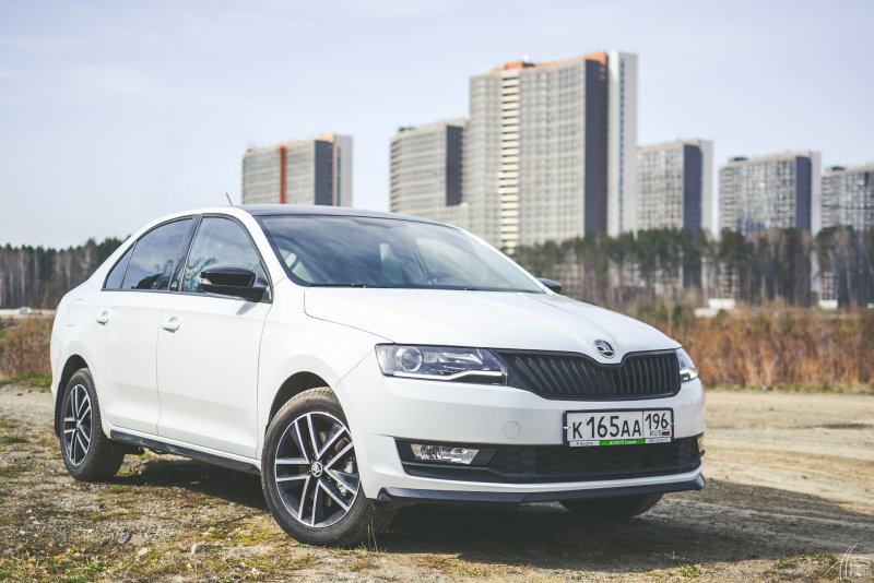 Škoda Rapid Monte Carlo белый 2018