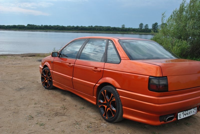 Volkswagen Passat b3 перекрашенный