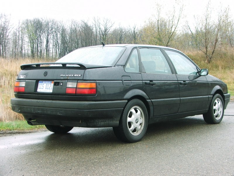 Volkswagen Passat b3 седан