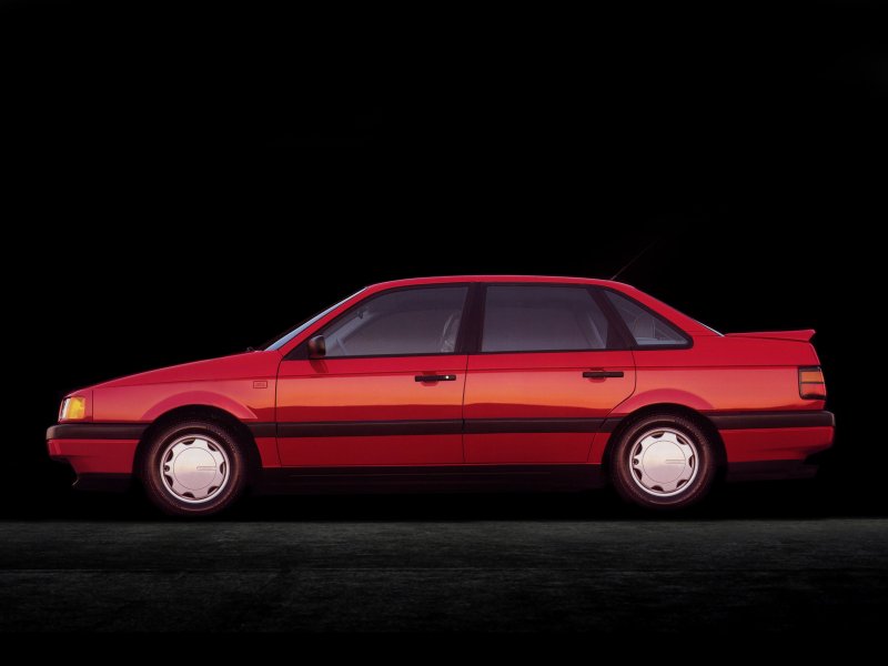 VW Passat b3 седан