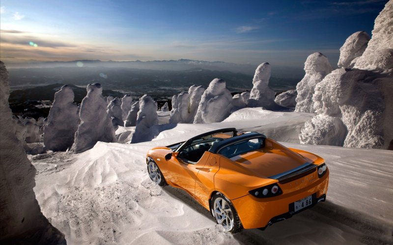 Tesla Roadster оранж