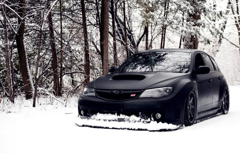 Субару Импреза WRX STI зимой