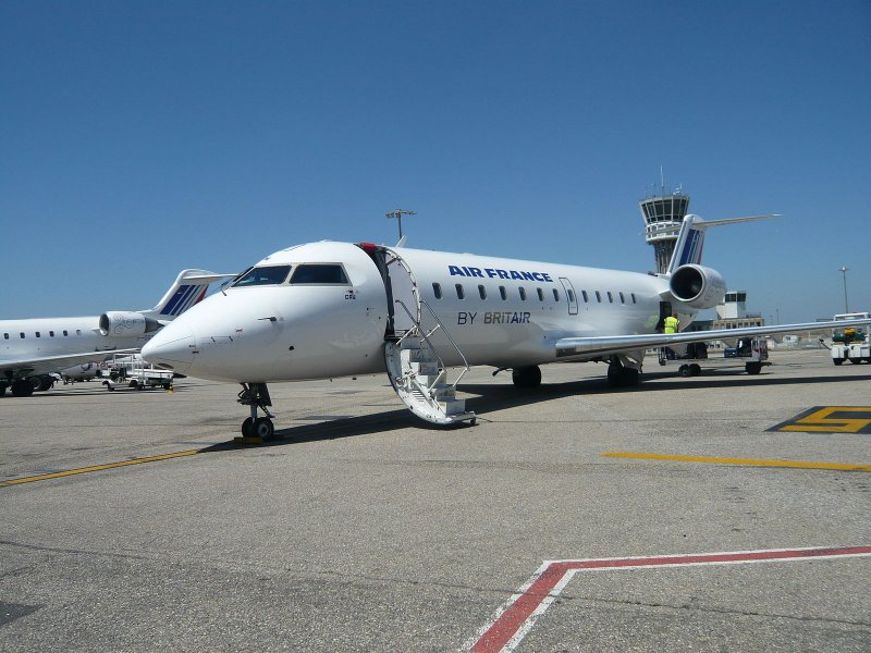 Mitsubishi crj900