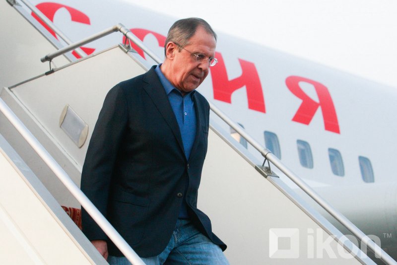 Служебный самолет Лаврова