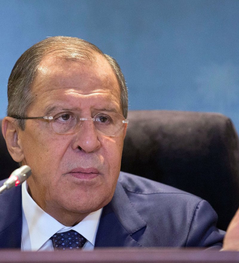 Лавров подпись