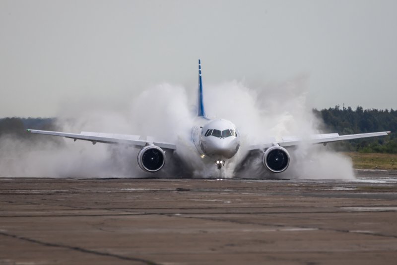 МС-21 самолет