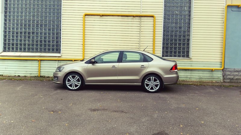 VW Polo r17