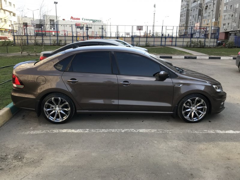 Polo sedan на 17 дисках