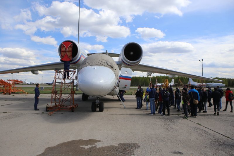 Аэродром Чкаловский памятник самолету