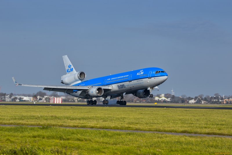 Самолёты макдоннелл Дуглас МД 11