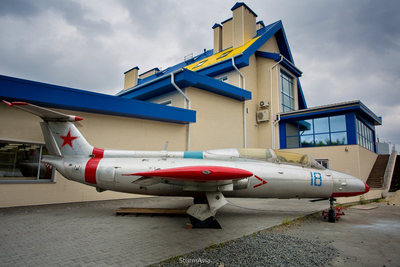 Аэро л-29 Дельфин