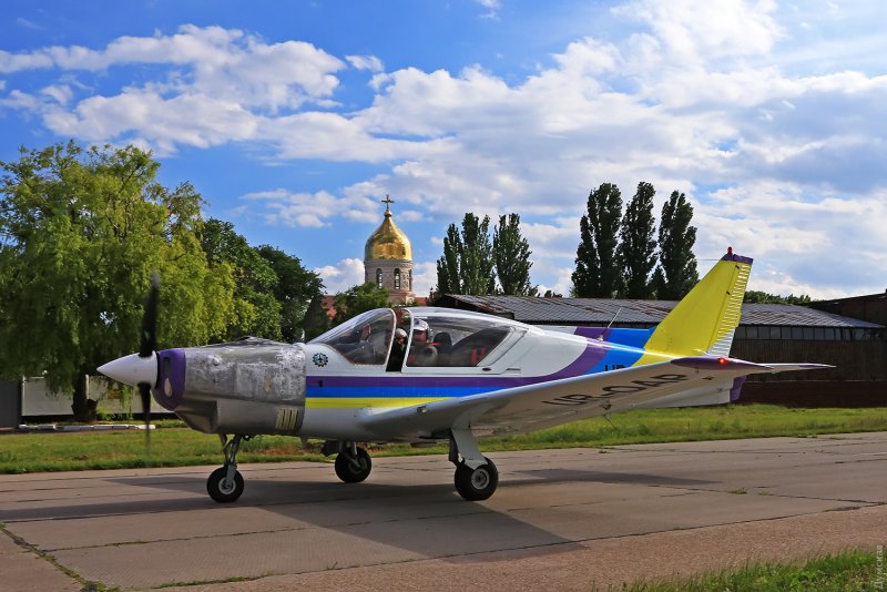 Самолет Дельфин