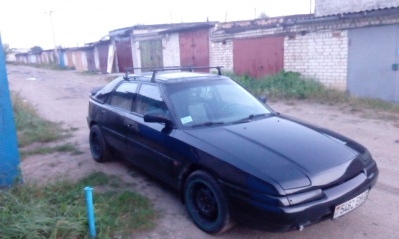 Mazda 323 2011