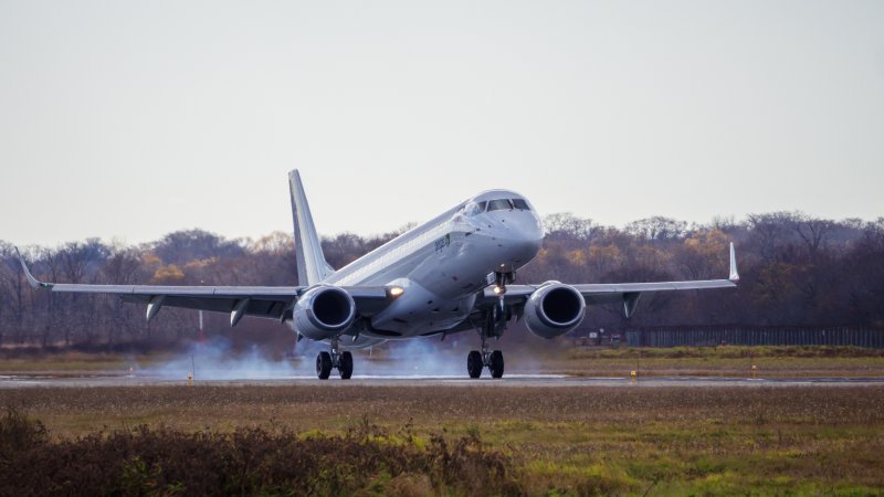 Самолет Аврора Южно-Сахалинск