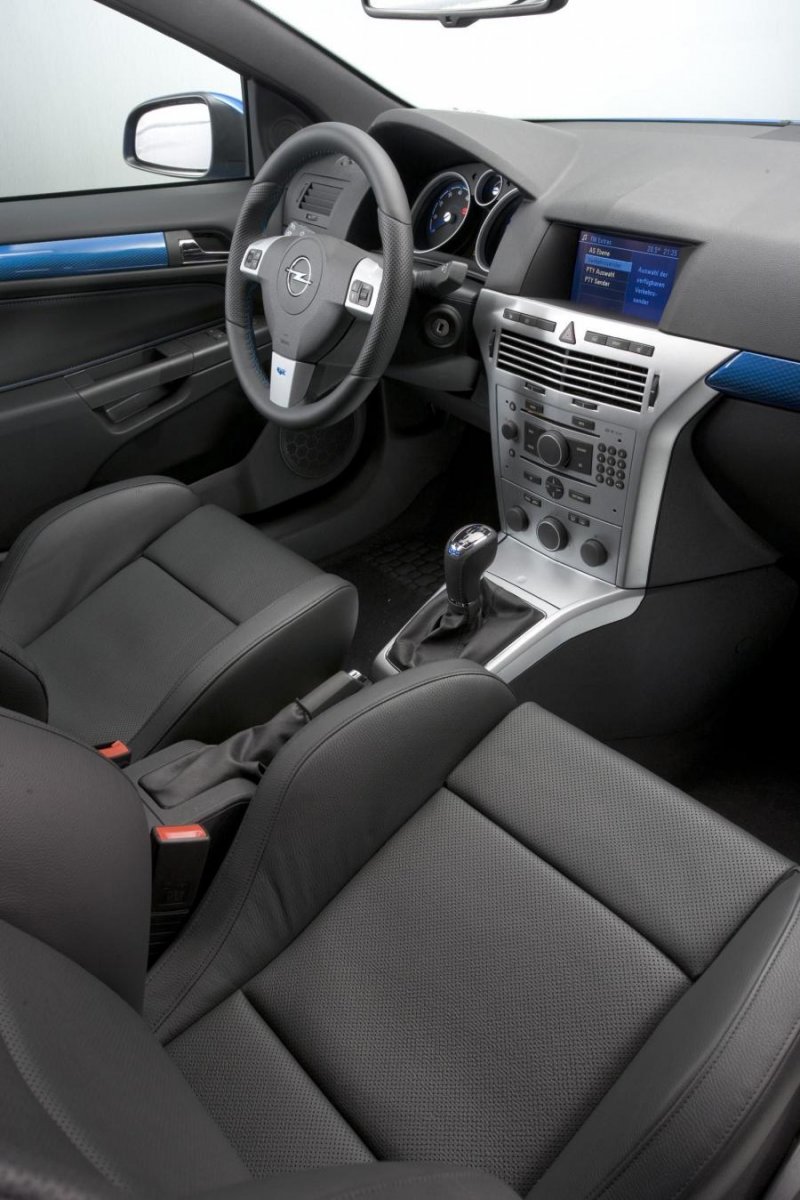 Opel Astra OPC 2006