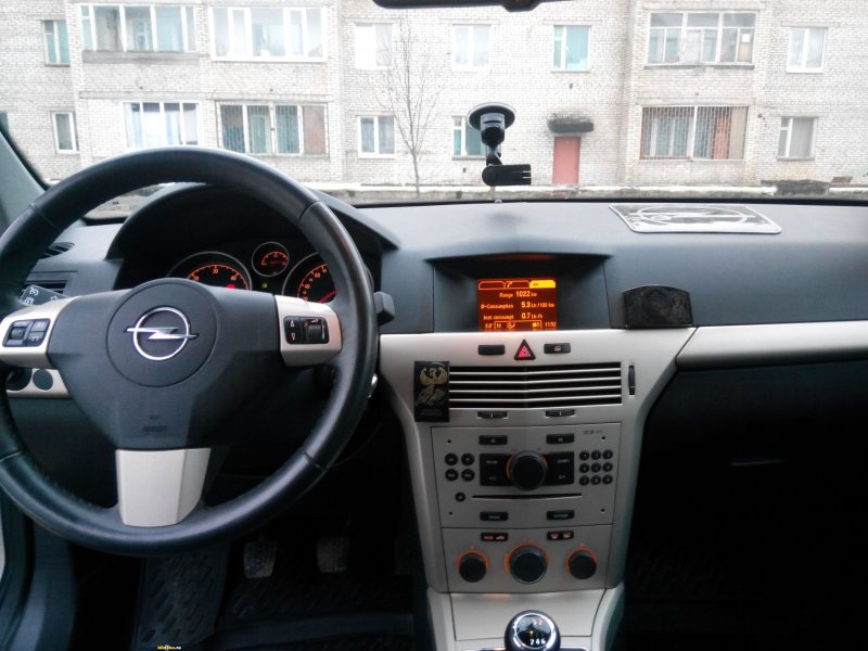 Панель Опель Астра h 2008