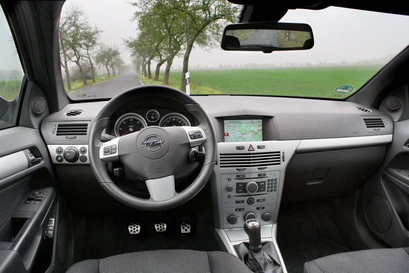 Opel Astra h 2007 салон