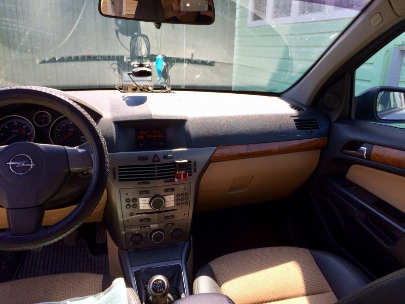 Opel Astra h 2006 салон