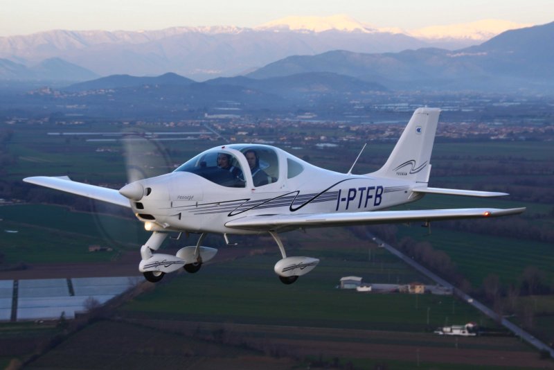 Tecnam 2002