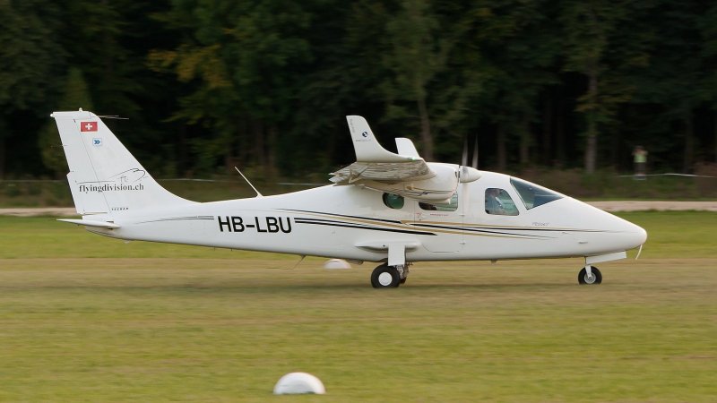 Самолет Tecnam p2006t, Италия