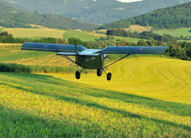 Zenith stol Ch 701