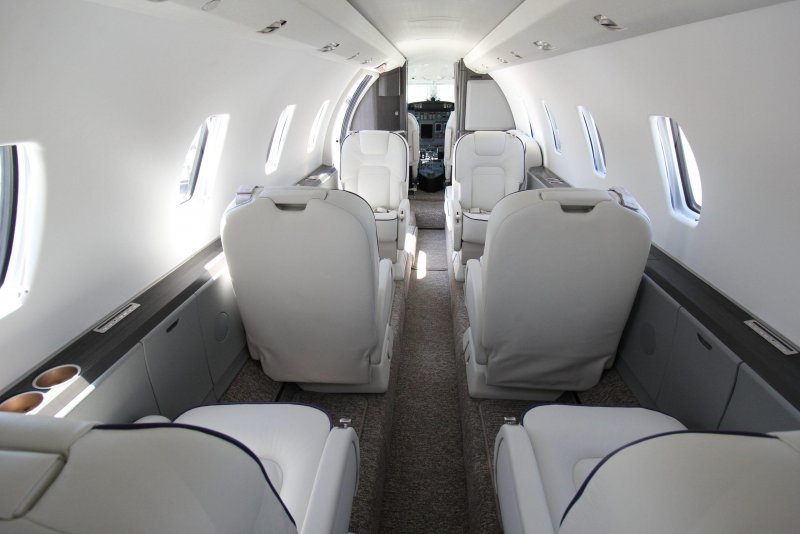 Yu-spb Cessna салон