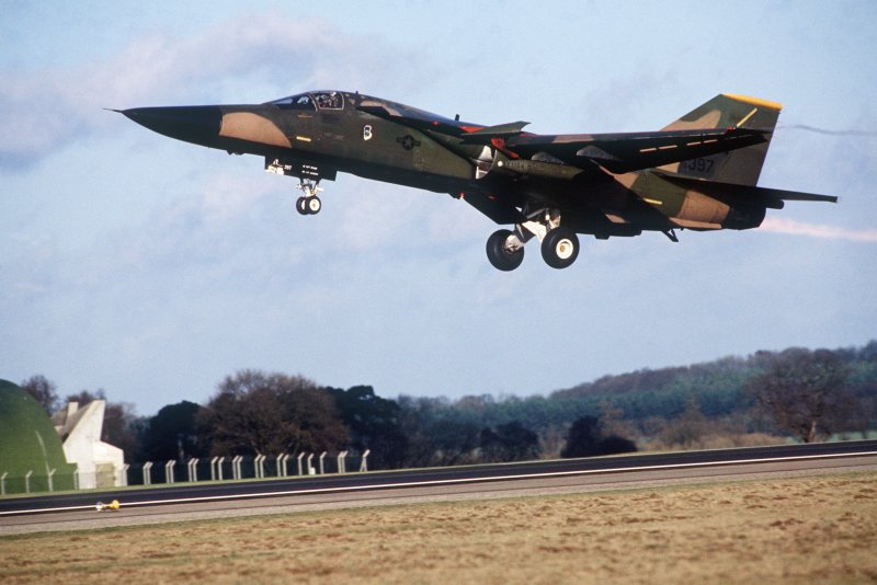 Fb-111 самолет