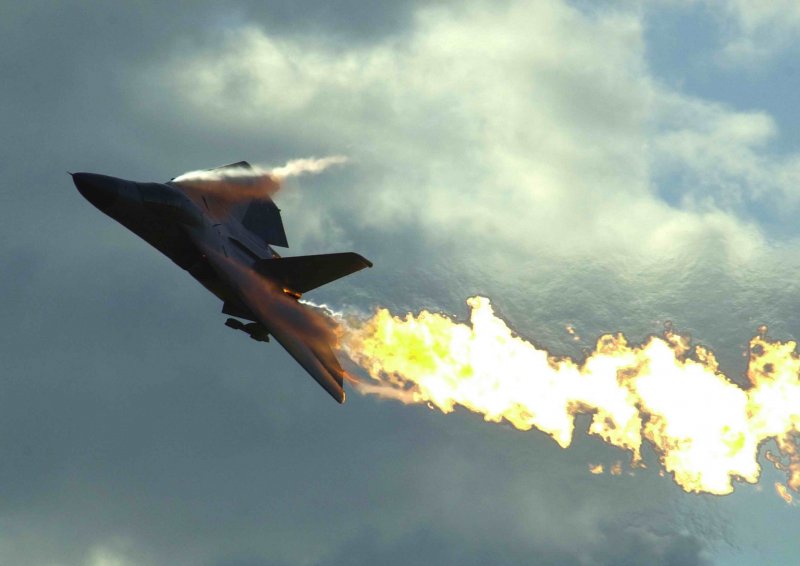 Самолет afti / f-111a Aardvark